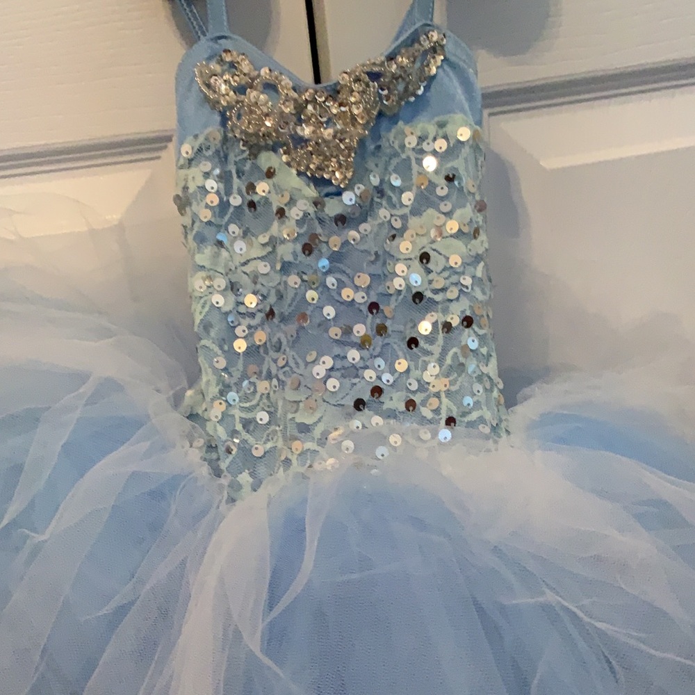 Ballet costume w/ hair accessory